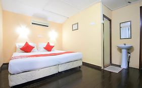 Ombak Inn Chalet